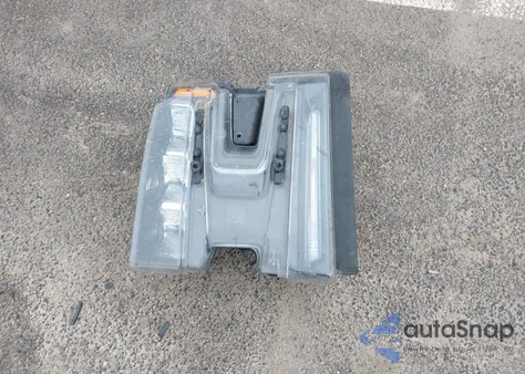 2021 Chevrolet Silverado 1500 4Wd Short Bed Rst z USA, uszkodzony, nr VIN 1GCUYEED9MZ188988